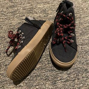 Toddler boys boots, old navy